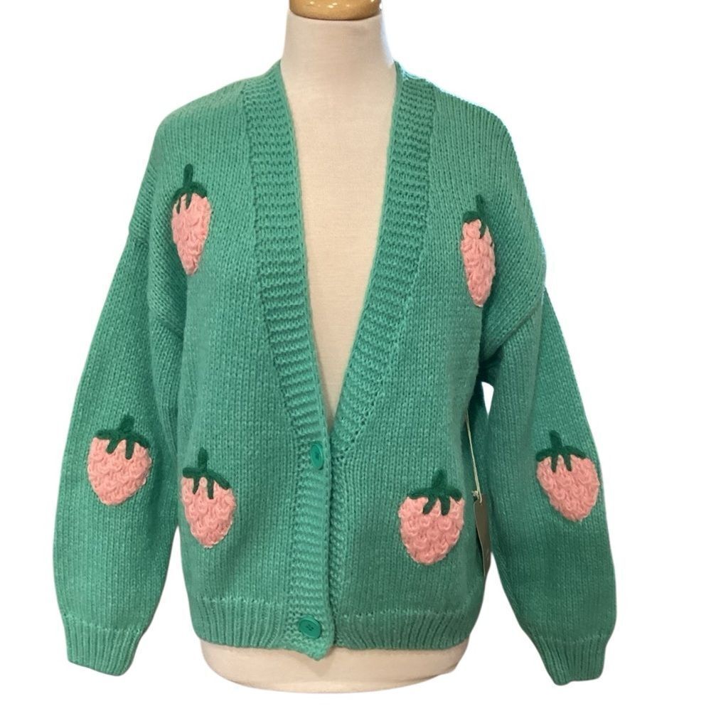 NWT Luna Ivy Chunky Green Strawberry 🍓 Cardigan Size M - Picture 3 of 15